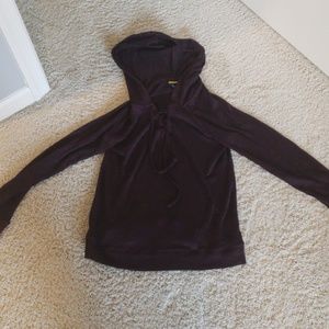 Lightweight sweater with hoodie